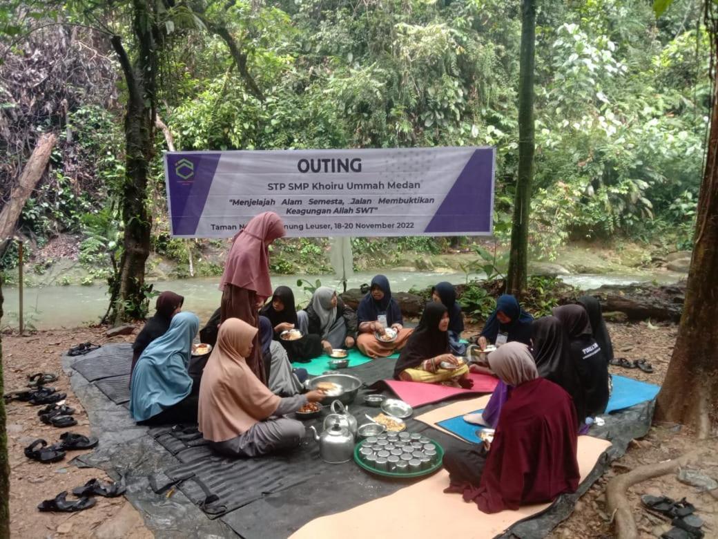 Sawah Resto Bungalow & Jungle Trekking Bukit Lawang Bagian luar foto